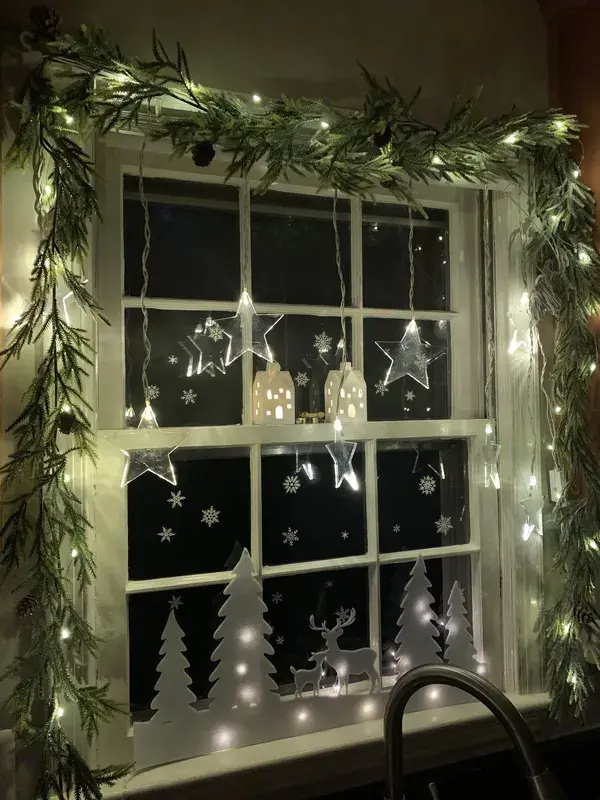 Xmas window winter wonderland 