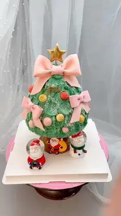 DIY Christmas cake