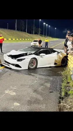 2,000HP Lamborghini Huracan destroyed after crashing during a drag race in Sydney, Australia 🇦🇺😮⁠ ⁠ The vehicle lost control and drove into a wall while going 200 km/h, then span out for another 100m⁠ ⁠ Luckily, the driver of the Huracan 