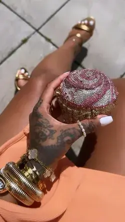 Cupcake mini Clutch