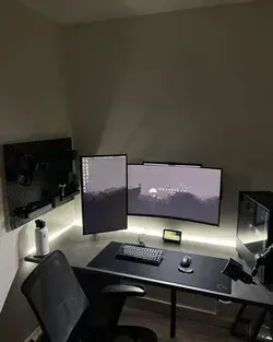 Featured Desk Setups - Setupedia