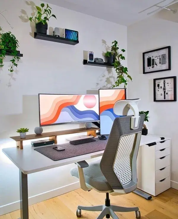 Minimalist workspace | Setup Inspiration