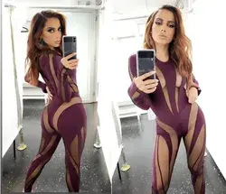 Anitta elege look com recortes e transparências da grife Mugler