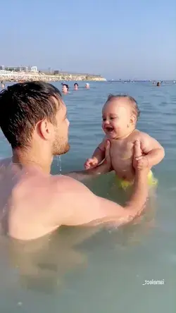 BABY FUNNY FATHER SON SMILING CUTE