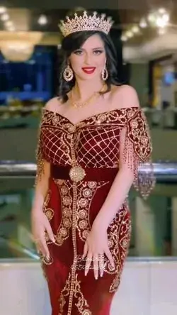 Caftan moderne en velour 2023
قفطان عصري فخم للعرايس