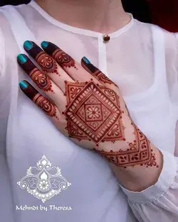 Easy Mehndi Designs For Your Gorgeous Henna Look