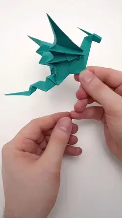 Let's fold a flying dragon together