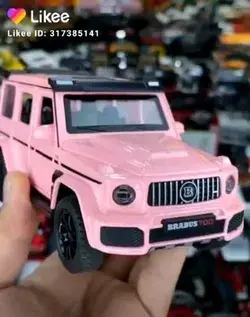 1:64 Mini Pink Mercedes Benz