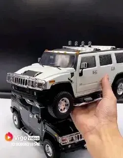 Black hummer VS White hummer