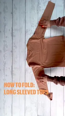 How to fold: Long sleeved tops