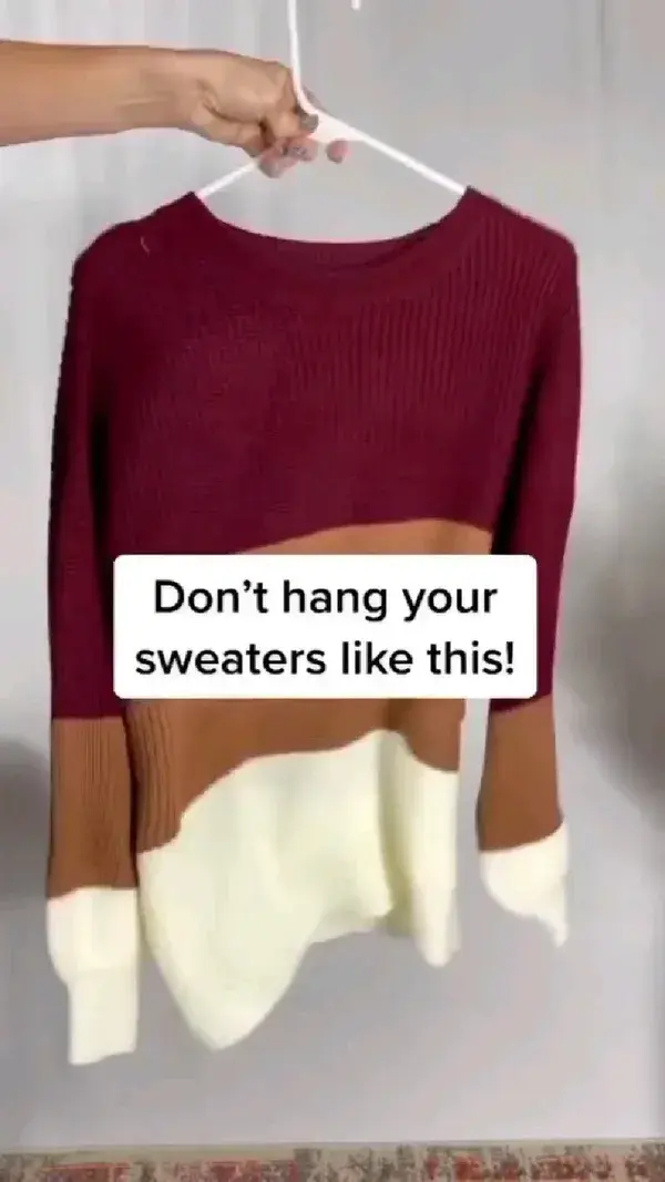 Don't hang your sweatshirt like this... 🚫