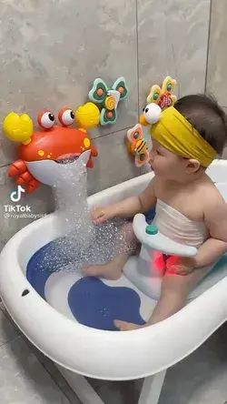 Bath toy 🦀 🦀 👶