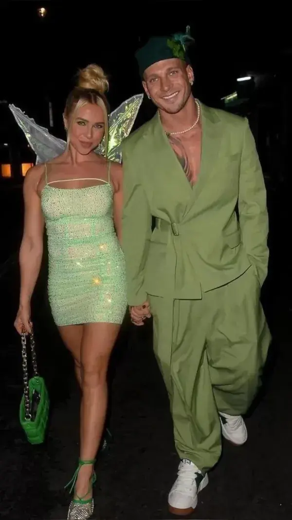 Couple Halloween costumes Halloween couple costumes inspo