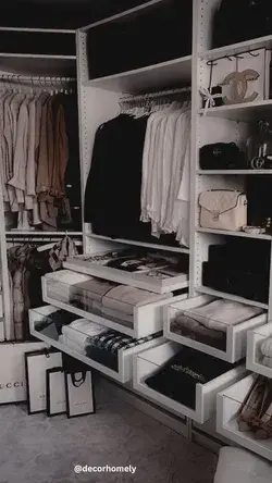 CLOSET DESIGN