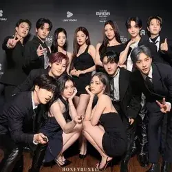 ITZY X SKZ <3