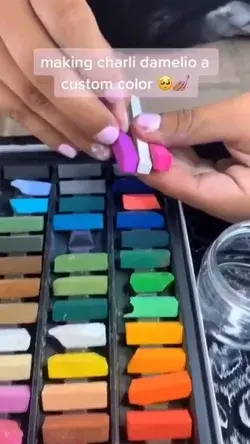 What are the current trends and styles in nails art 2021?