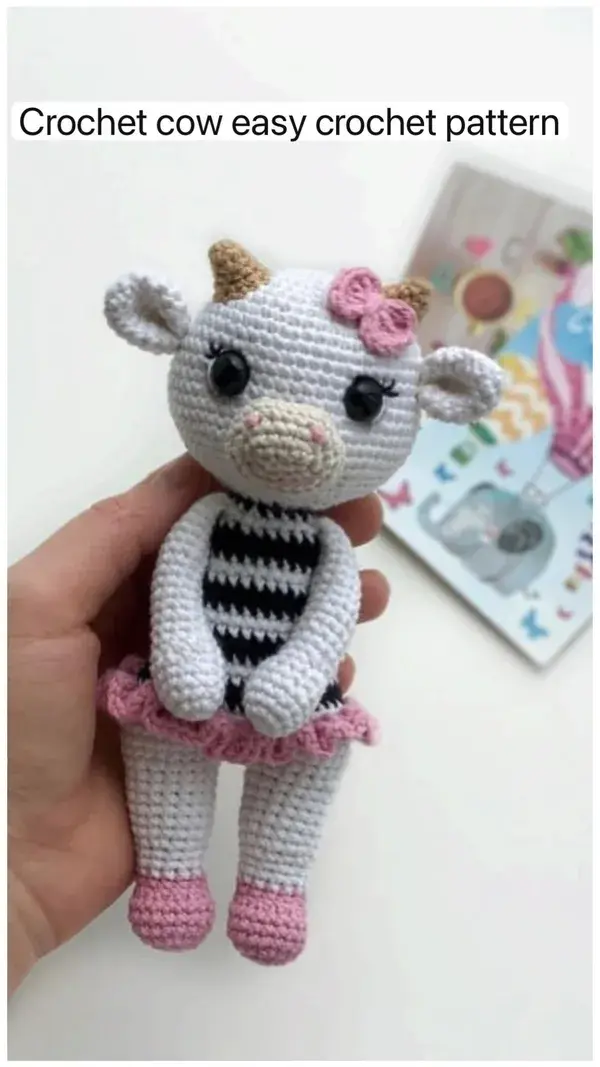 Crochet cow easy crochet pattern, amigurumi doll pattern, stuffed cow, crochet animals, stuffed toys