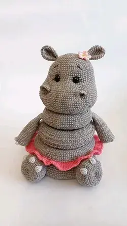 amigurumi hippo stacking toy
