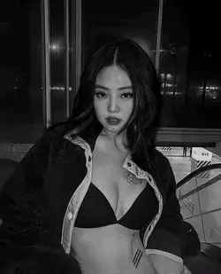 Jennie😻