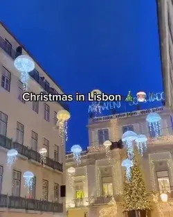 Who else can’t wait for the Christmas days in Lisbon?🎄😍