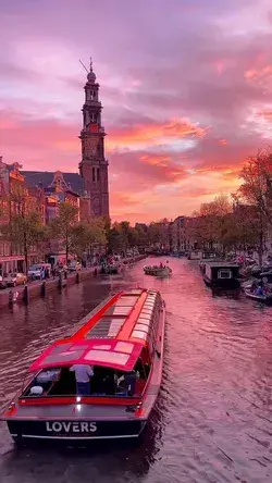 Amazed by this stunning sunset in Amsterdam, Netherlands