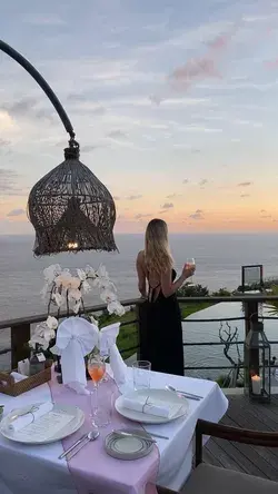 Romantic dinner in Bali