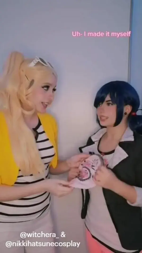 Chloé Bourgeois (@witchera_) & Marinette (@nikkihatsunecosplay) cosplay / Miraculous Ladybug