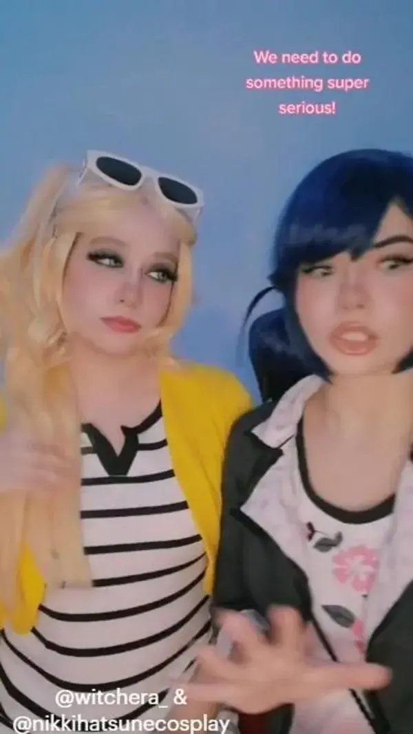 Chloé Bourgeois (@witchera_) & Marinette (@nikkihatsunecosplay) cosplay / Miraculous Ladybug