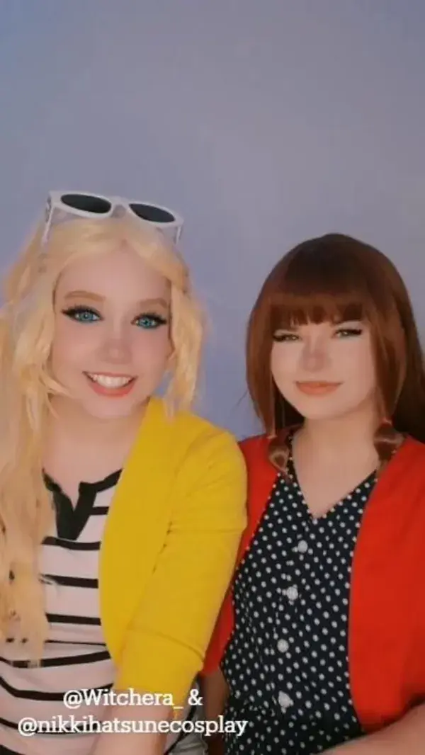 POV: Chloé and Lila go LIVE on tiktok (@witchera_ and @nikkihatsunecosplay on YT, TT and IG)