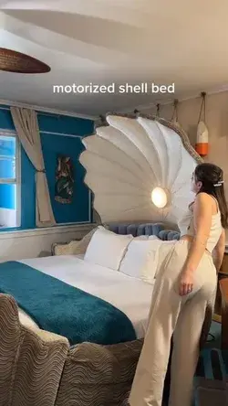 check this hotel bed out!