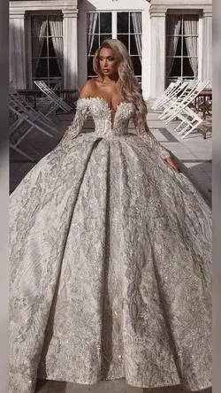 @Soso_Soleil | Wedding dress inspiration