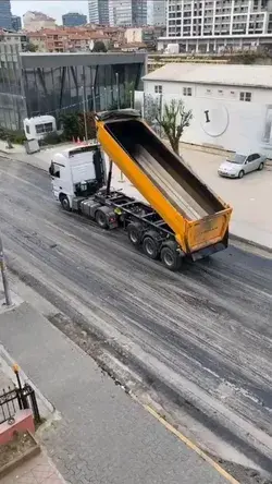 Asphalt Pavement .. 📍 Kadikoy, Istanbul 🎥 @kardelenkiziltan