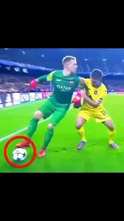 When goalkeeper get bored😂😂