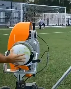 Perfect machine for goalkeeper