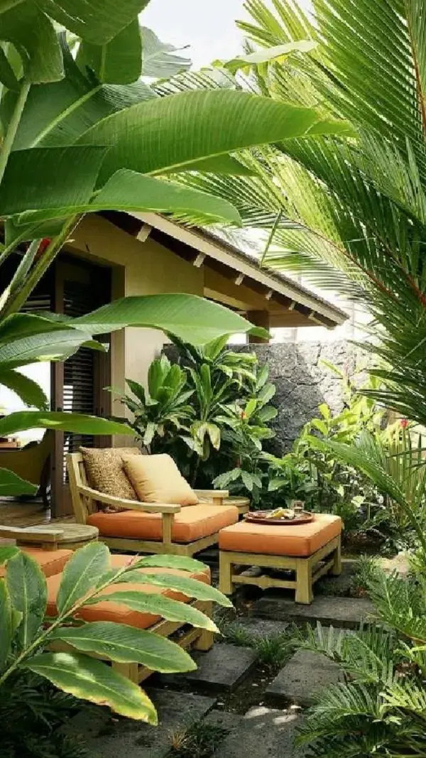 Green Outdoor Living Spaces