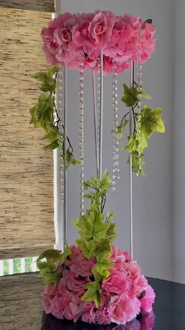 Make this elegant centerpiece with dollar store supplies!