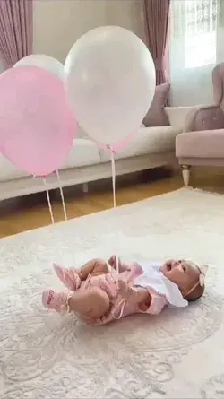 Adorable baby with Balloon 🎈😍
