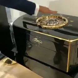 $1M cigar case