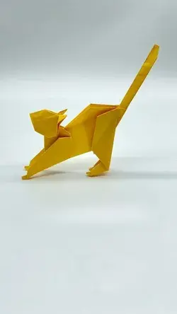 Fold a cute lazy cat, medium difficulty