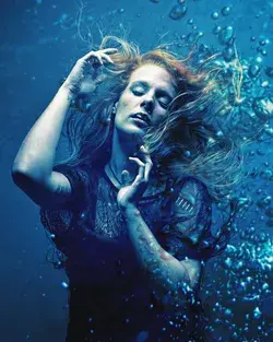 How to Create Underwater Effect in Photoshop