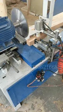 Automatic fast cutting square wooden block