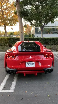 Ferrari 812 Superfast Revs 🔊