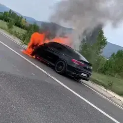 Mercedes GLE incendio