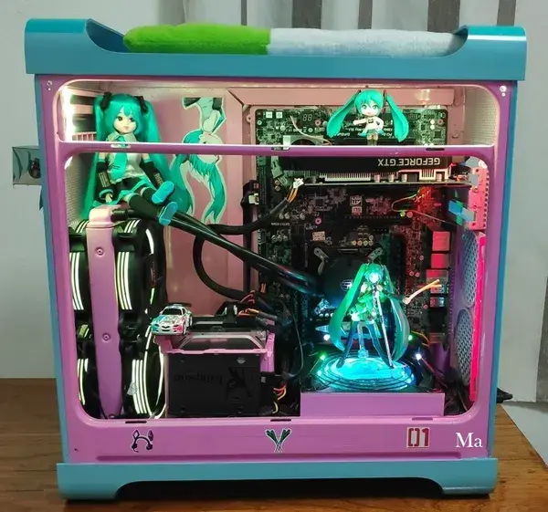 Hatsune Miku Casemod