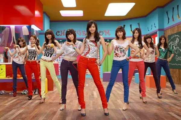 Revisit 7 Iconic moments to celebrate Girls' Generation 'Gee's 7th Anniversary! | allkpop