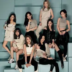 Girl's Generation Group Photo