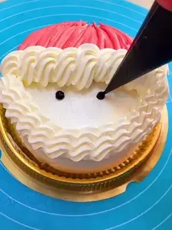 DIY Santa Claus cake