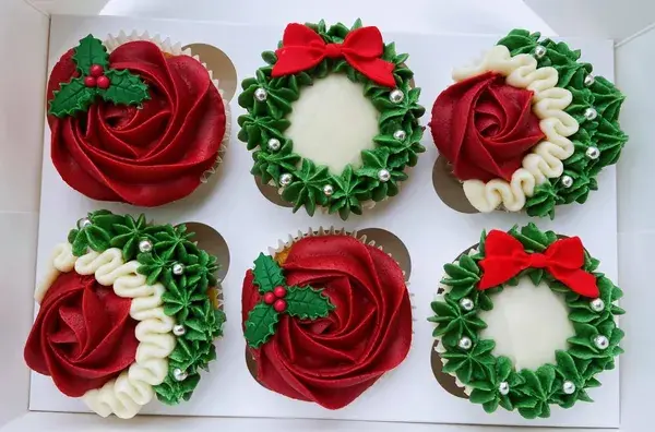 Christmas Tree Cupcakes for a Sweet Holiday