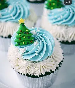 Stunning Christmas Tree Cake Creations