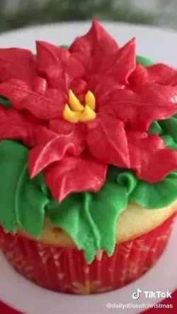 Poinsettia Cupcakes for Christmas